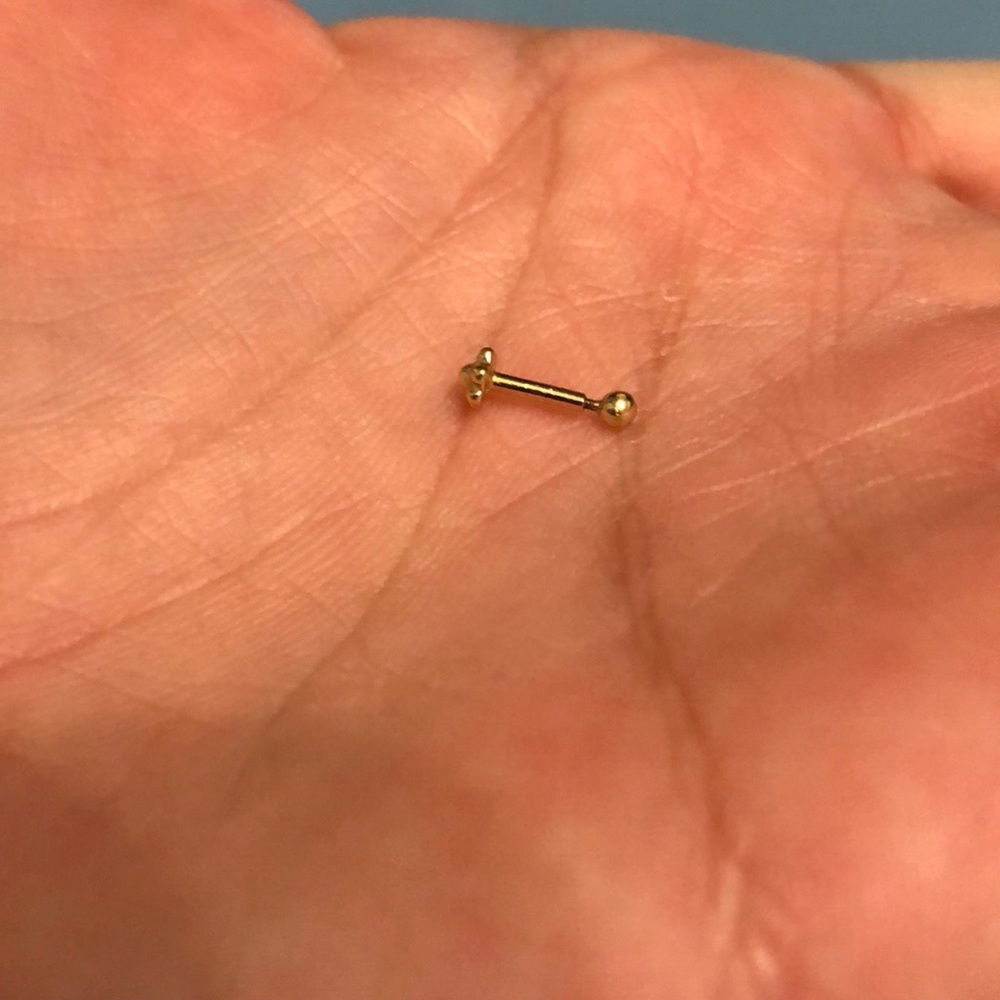 Maria Tash YG 2mm ball